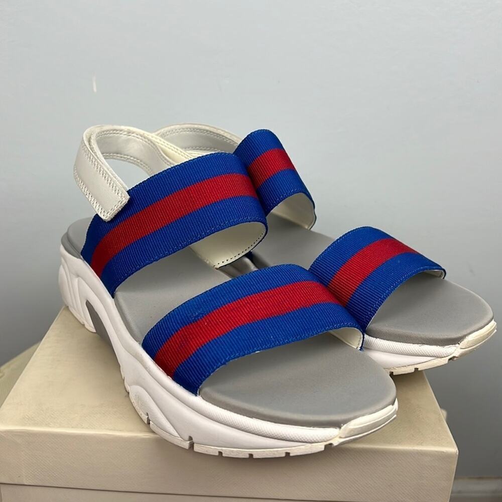 Marc Fisher Nelson women’s sandals New in Box Size 8